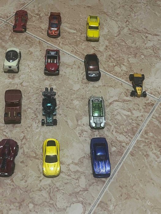 Carros Hot Wheels Modelos Anos 90 e 2000