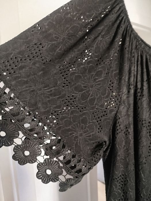 Sukienka hiszpanka plus size
