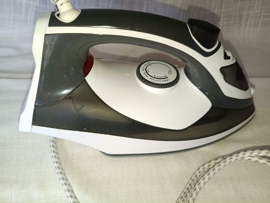 Żelazko parowe 2200 w Home essentiale