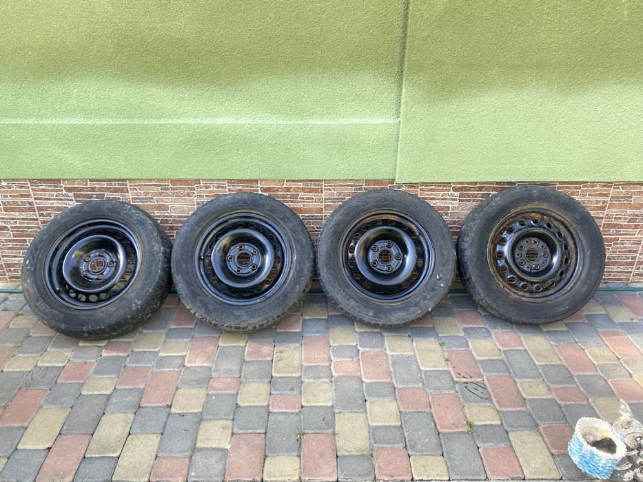 Самовивіз.Продаються 4 диски, 14 розміру на 5 болтів.САМОВИВІЗ