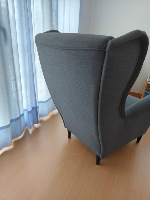 Poltrona Ikea Cinzenta