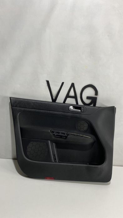 Дверна карта Фольцваген Гольф+. Дверні карти праві-ліві, передні-задні