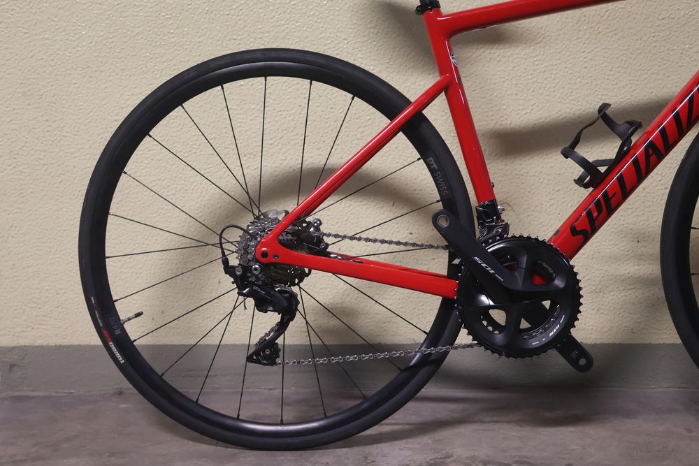 Bicicleta estrada carbono Specialized tarmac SL6 2022 shimano 105