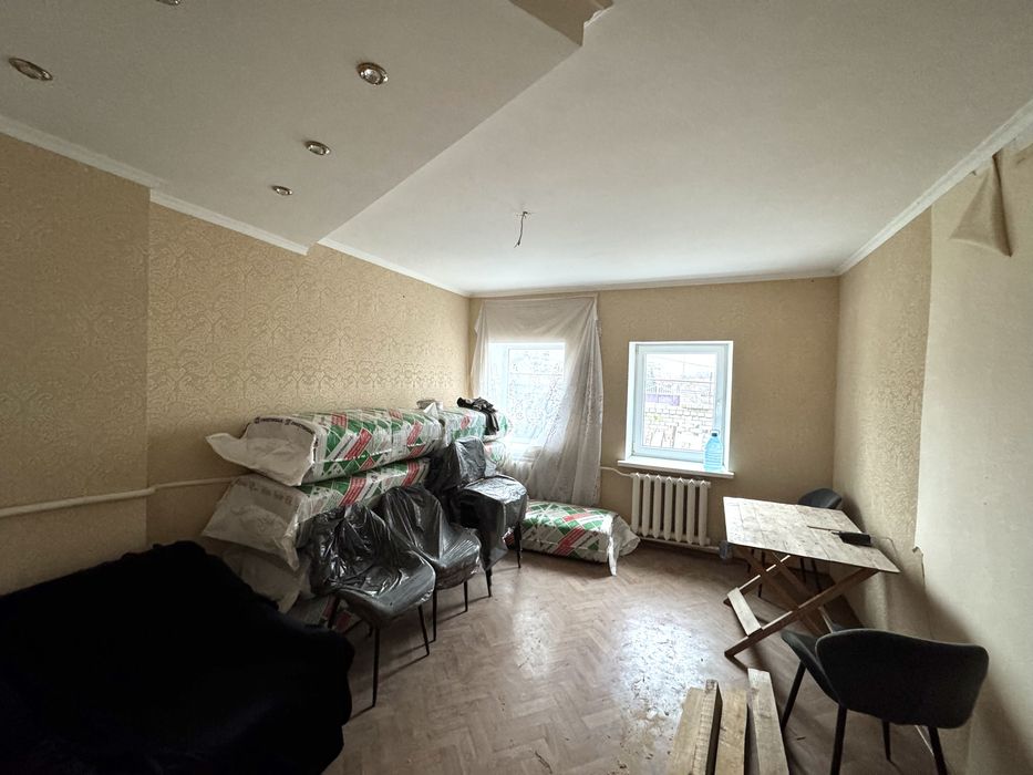 Продажа дома со своим двориком и гаражом возле Эко Маркета