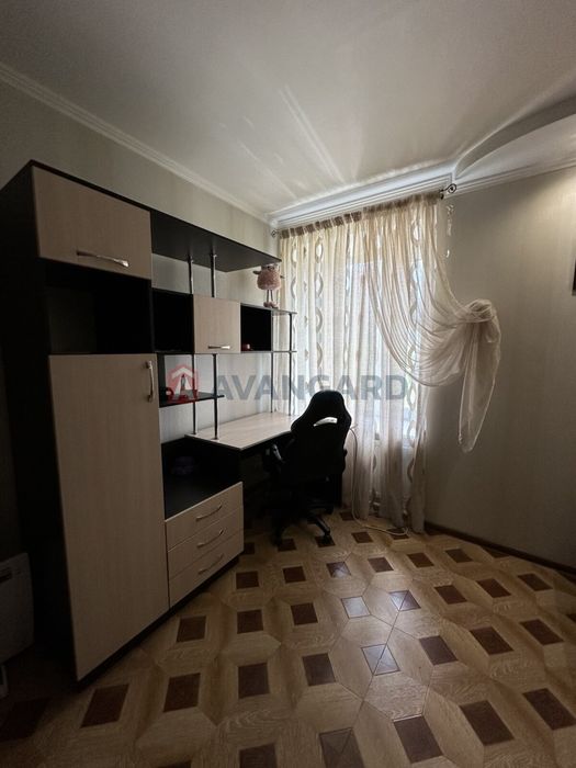 Продам 4 кім квартиру бульвар Центральний 23