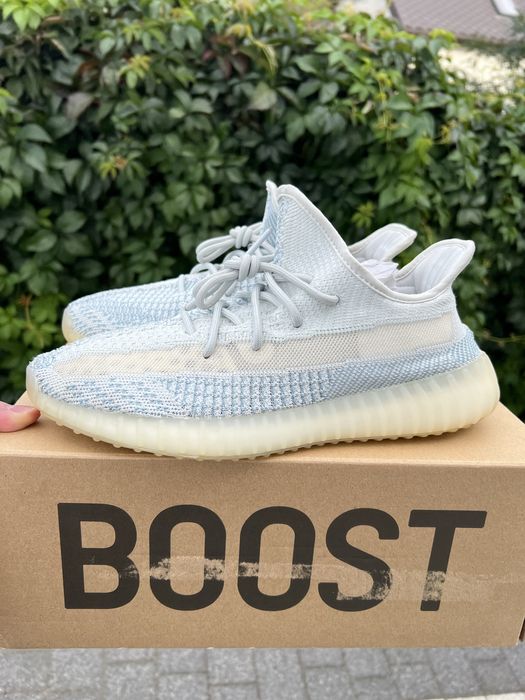 Adidas Yeezy Boost 350 V2 Cloud White sneakersy niebieskie 43 1/3