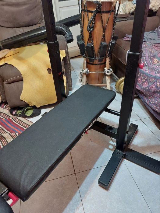 Banco de musculação + barra + 2 bolachas de 10kg cada