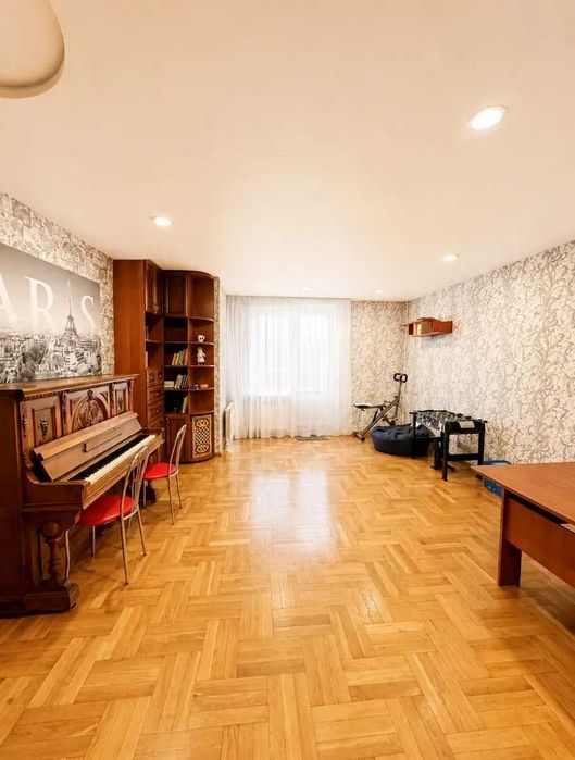 3-кімнатна квартира 103 м², окремий вхід, центр Вишгорода