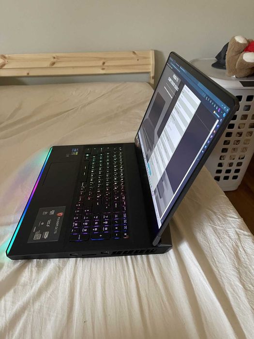 Portátil Gaming MSI Raider GE76 12UHS-613PT