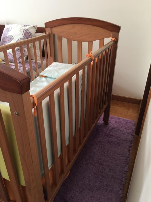 Berço com tudo o que esta na fotografia incluido