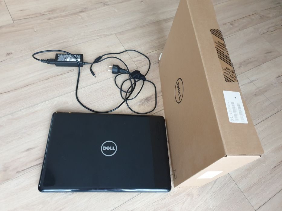 Laptop Dell Inspiron 5567 i5-7200U 8GB 1T AMD R7 M445 FHD