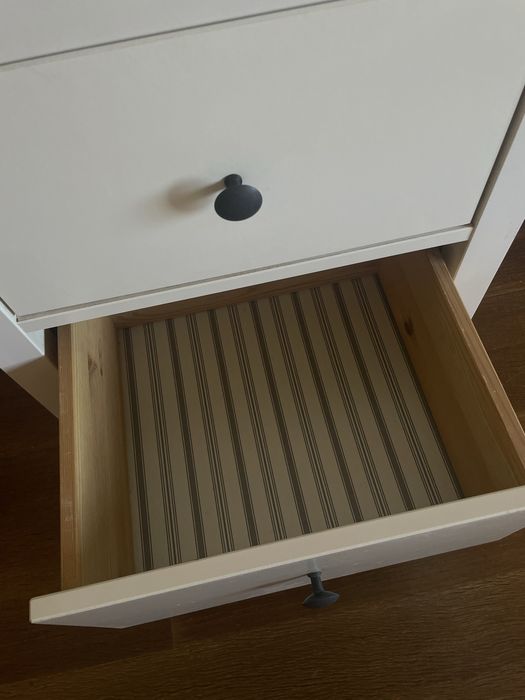 Mesa de cabeceira Hemnes Ikea