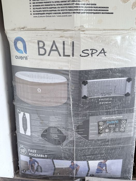 Jacuzzi ogrodowe Bali Spa firma Avenil - stan bardzo dobry