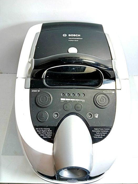 ODKURZACZ BOSCH Aquawash&clean BWD421PRO 2100W Loombard NML