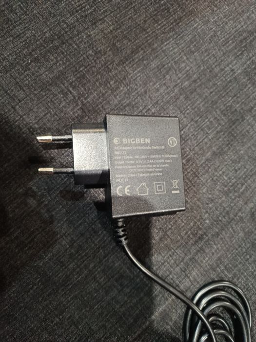 Luigi's Mansion 3 + carregador Nintendo Switch