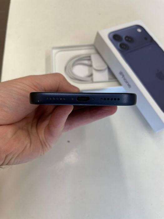 iPhone 17 Pro Max Deep Blue 256Gb c/garantia