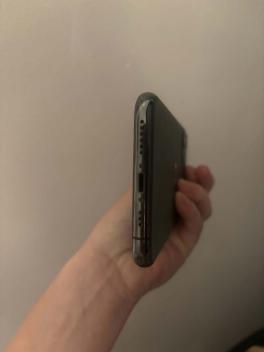 iPhone11 pro szczaskany