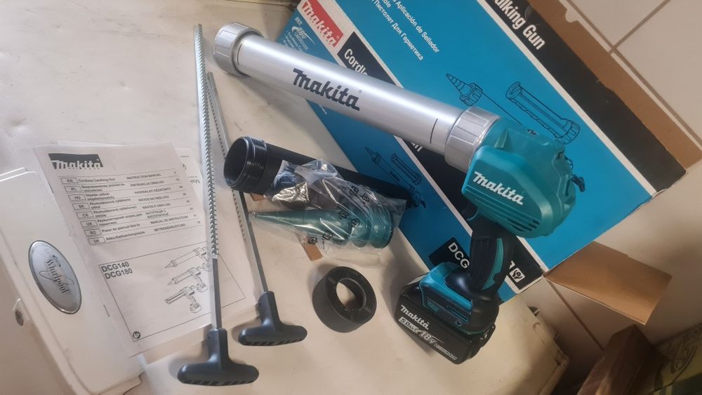 Zestaw makita opalarka+ pistolet do silikonu