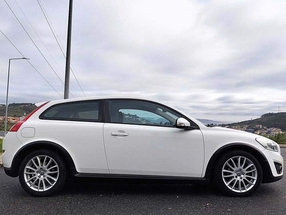 Volvo C30 1.6 D Drive 99g Momentum Start/Stop