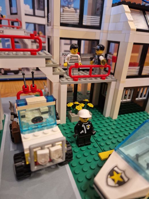 Lego 6398 town system.