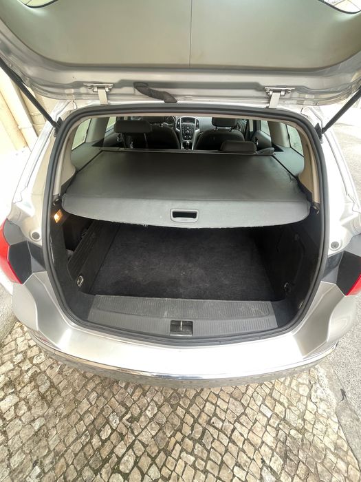 Opel Astra 2014 J Sports Tourer foto 4