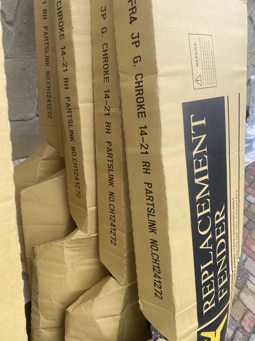 Крыло Jeep Grand Cherokee wk2