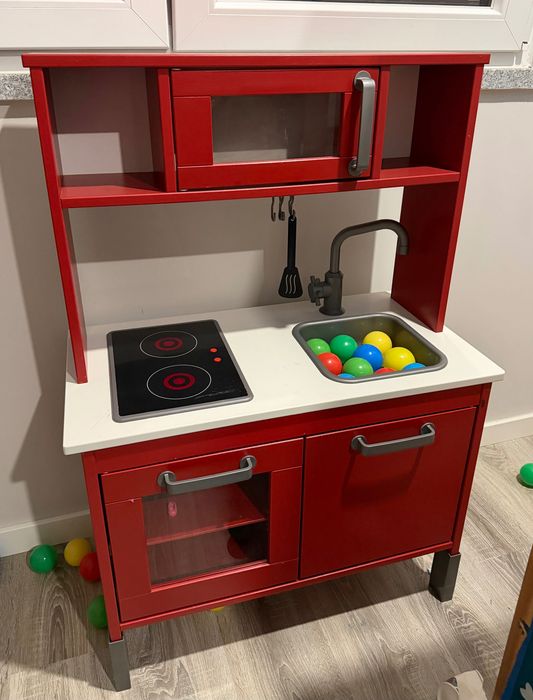 Cozinha Ikea infantil