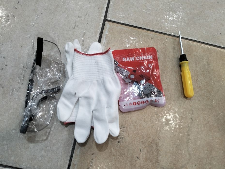 Міні електро пила