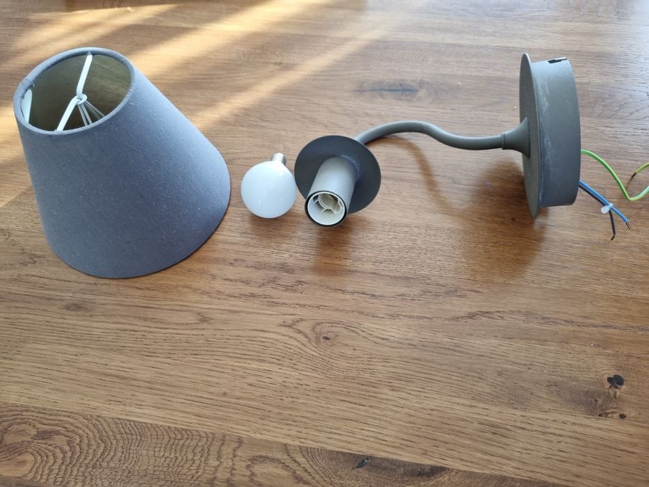 Sprzedam nowoczesny kinkiet ścienny marki Lucide - kolor szary