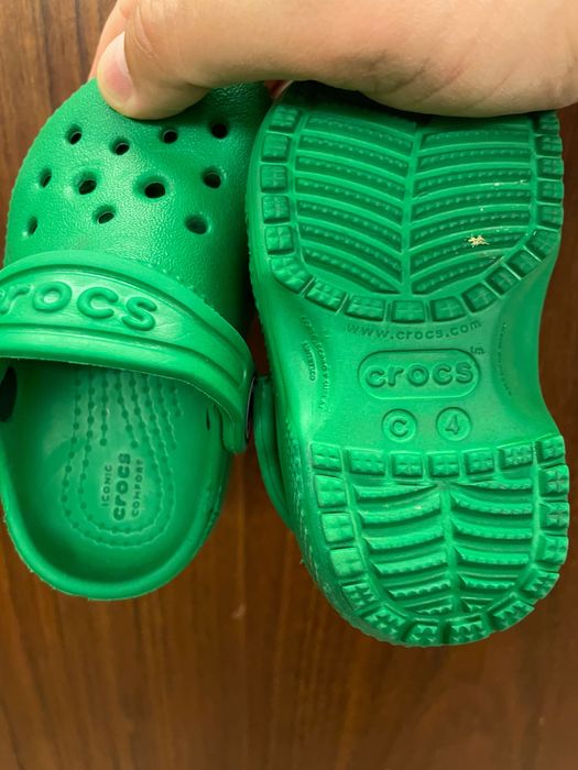 Crocs criança tamanho C4
