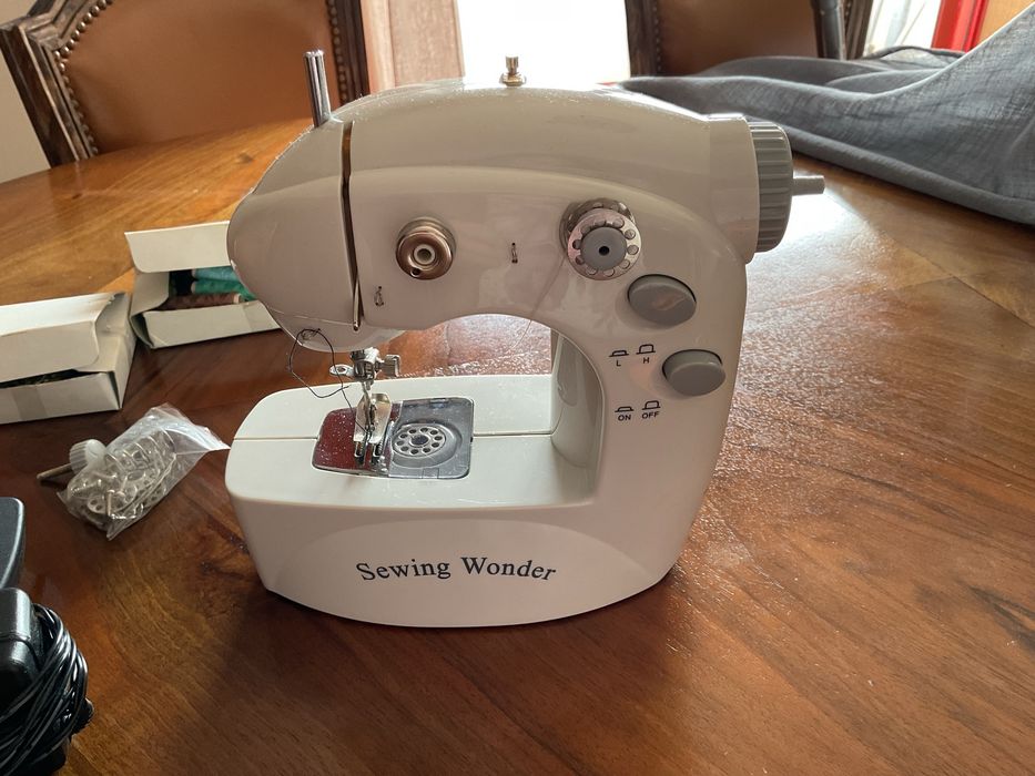 Máquina de Costura Portátil Sewing Sonder