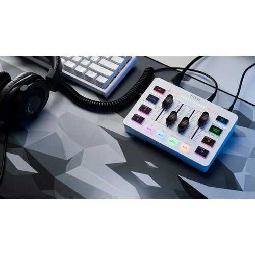 Fifine Sound Card SC3 BIALY Z RGB XLR.