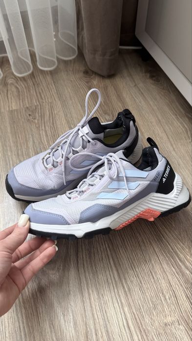 Трекінгові кросівки adidas terrex