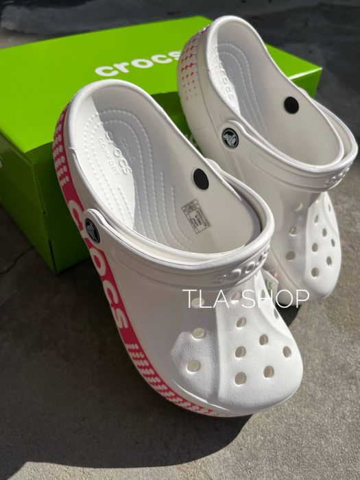 Крокси Супер новинка! Crocs Bayaband Logo Motion чорні та білі