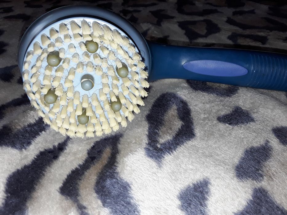 Щетка для сауны,спа на батарейках