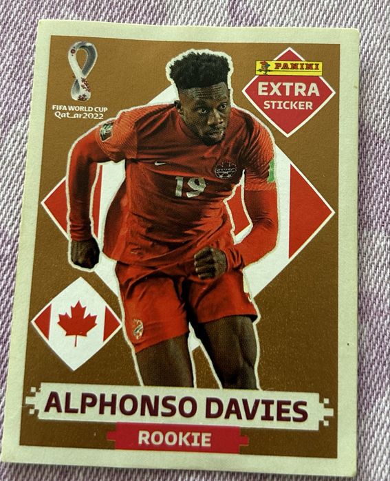 3 cromos legend panini mundial 2022
