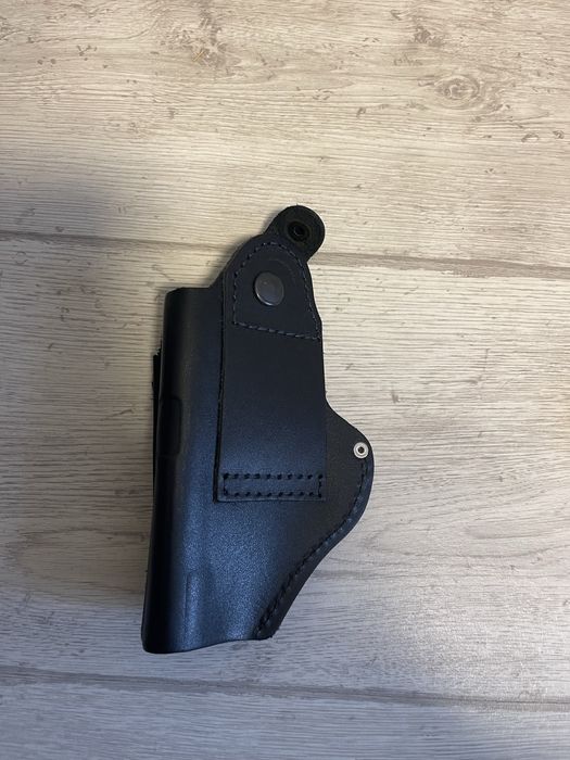 Продам кобури и чехол под наручники и рацию