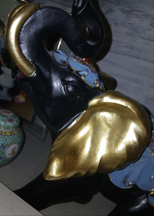 Elefante pintado ha mao