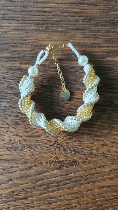 Bransoletka z koralików toho