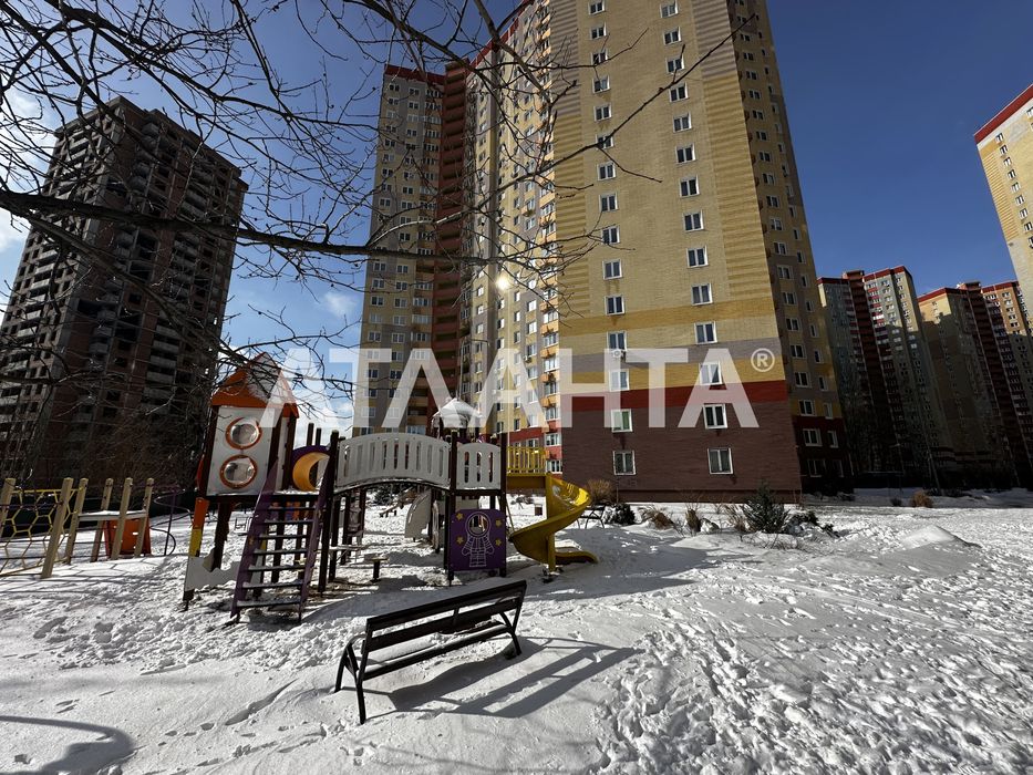 1к.кв в ЖК Еврика біля метро Іподром  Будинок здан!