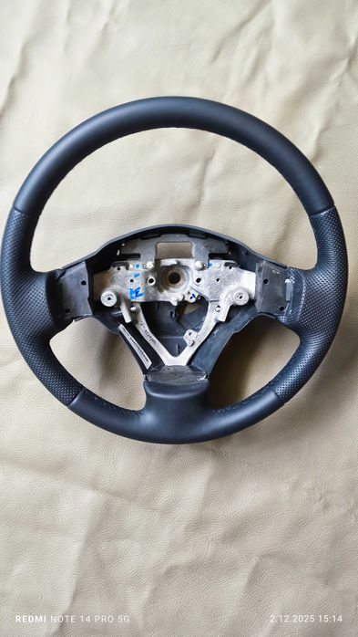 Kierownica Toyota Auris 06-09 - nowa skóra