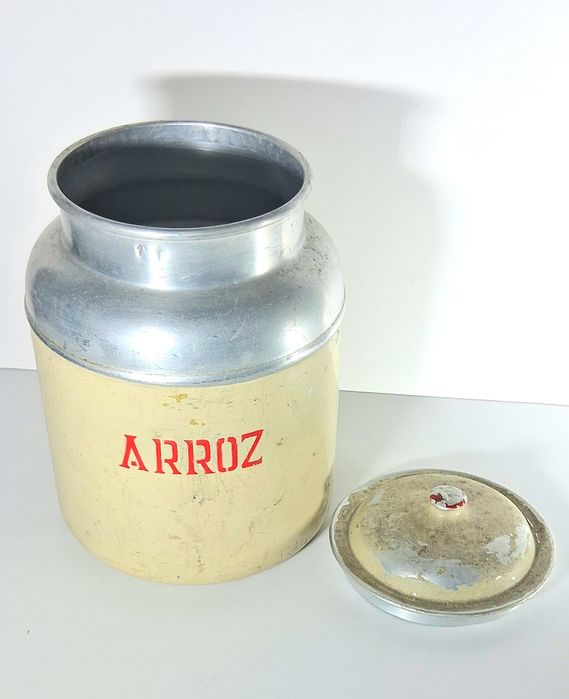 Frasco antigo de alumínio