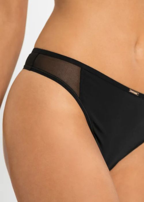 B.P.C 6-pak stringi czarne Feel Comfort z mikrofibry ^36/38