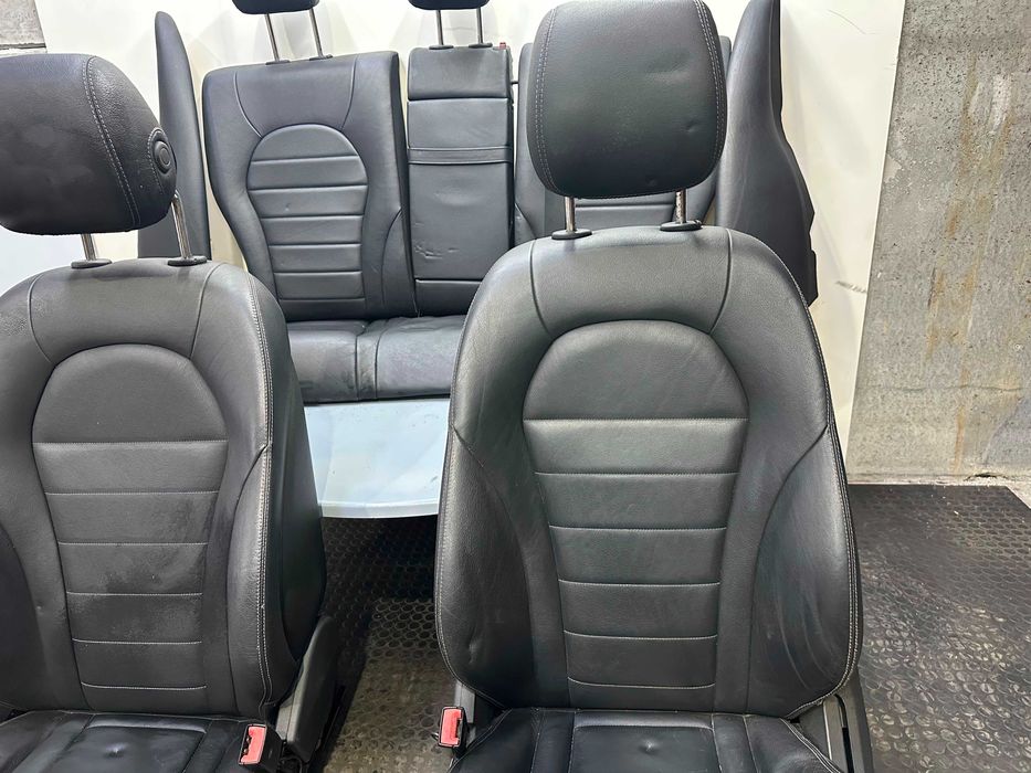 Conjunto de bancos Mercedes Classe C W205 (2017)