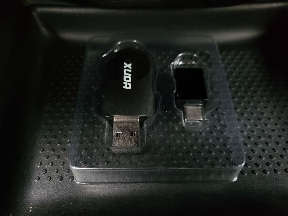 Бездротовий адаптер Apple Carplay/Android auto Bluetooth Wi-Fi