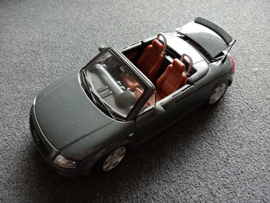 Conjunto de 12 carros miniaturas