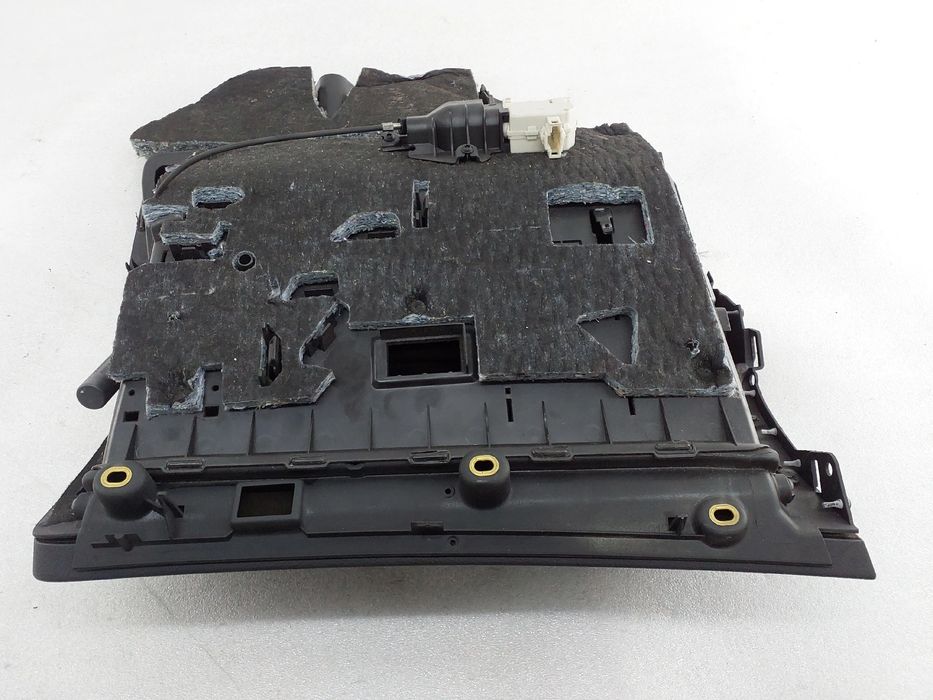 Porta luvas AUDI A6 Avant (4F5, C6)