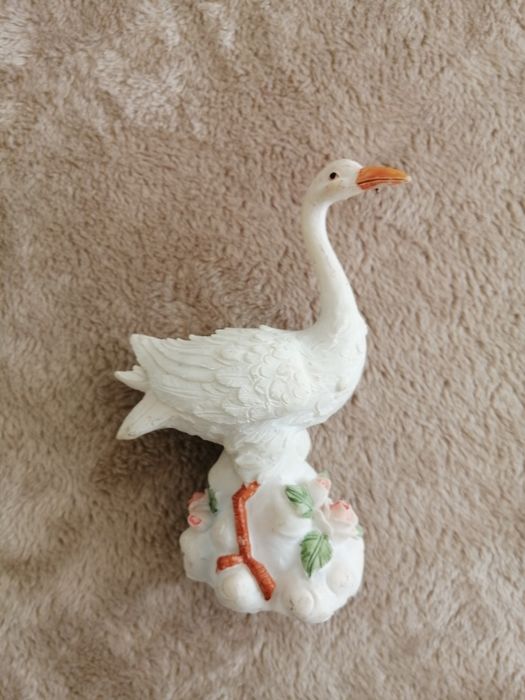 Figurka kolekcjonerska bocian
