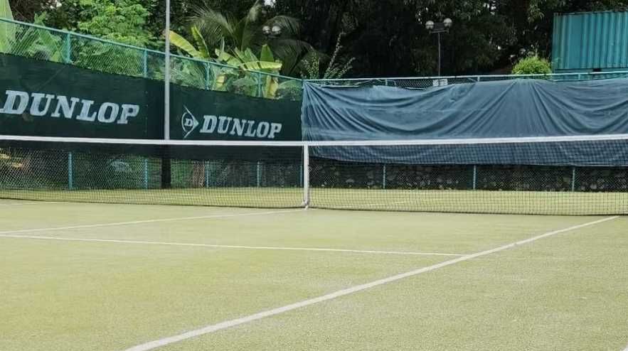 Dunlop Tennis Windbreak (12mx2m) - Light Green