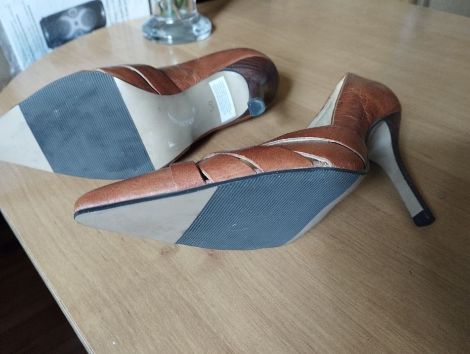Buty na wysokim obcasie toz. 37